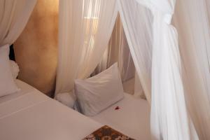 Gili Asahan Eco Lodge & Restaurant