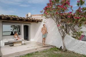 Superior Double Room with Shower and Lake view room in Lodge Sainte Helene