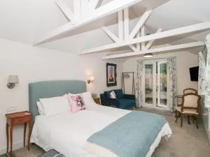 The Potting Shed - Pitney