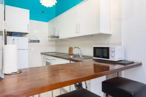 Home2Book Sunny & Cozy Apt, Communal Pool