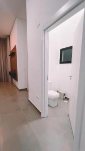 Casa com piscina a 200m da Praia - Império Correia - Itapoá