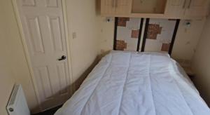 2 bed huge balcony Retreat in Rhyl