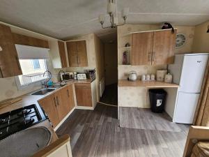 2 bed huge balcony Retreat in Rhyl