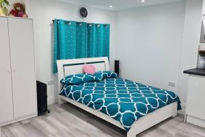 Luxury studio with parking whole unit to yourself