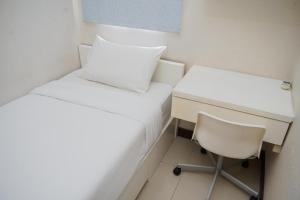 Modern and Nice 2BR Apartment Scientia Residence By Travelio