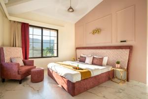 Luxurious Harmony Villa with Large Pool by 23 Villa Stay