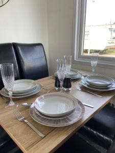 Coastal Caravan Holidays - Nightingale 8