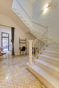 Lovely traditional 4BR Townhouse in charming Isla by 360 Estates