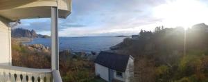 House by the sea Reine, Lofoten