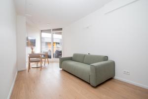 ᴄᴏʜᴏsᴛ I Cozy Studio With Balcony, Near City Center