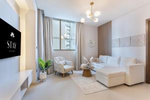 STAY BY LATINEM Luxury 2BR Holiday Home CV A813 near Burj Khalifa