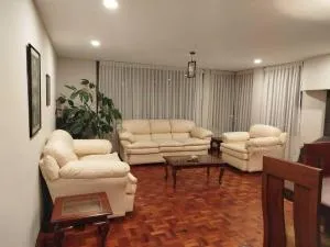 Amplio excelente ubicación Calacoto - Aranjuez