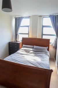 Central London 3 Bed Flat with a view