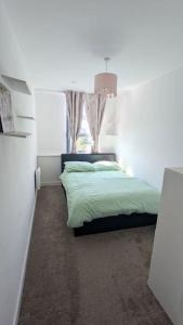 Central London 3 Bed Flat with a view