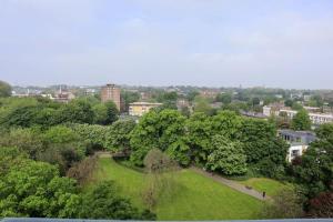 Central London 3 Bed Flat with a view
