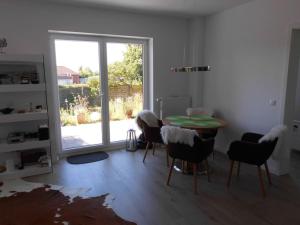 Komfortferienwohnung "Hauptdeck" in Kalifornien 90 m vom Meer mit Wallbox