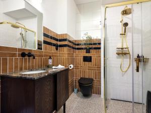 Kalwaryjska by Tyzenhauz