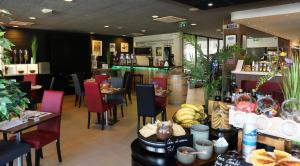 Hotels Campanile Toulouse Balma - Cite de l'Espace : photos des chambres