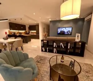 Modern Apartment in St Julian's Malta, with Breathtaking Views of Spinola Bay - Saint Julian's