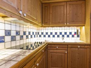 Duplex 4 Ch. avec Piscine, Spa, Ski aux Pistes - FR-1-461-14