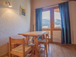 Appartement spacieux 2 pièces, 4 pers, skis aux pieds, balcon ouest, proche commerces et remontées - FR-1-356-295