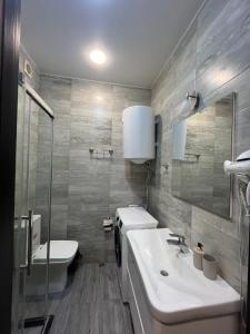 New Studio Apartment Near Beach & Boulevard