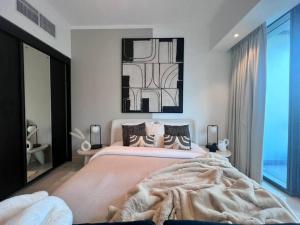 The Smart Concierge - Silverene