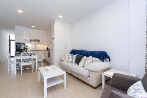 Sea Breeze Frontline Apartment