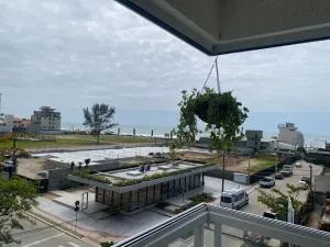 Apto Praia Brava quadra mar - Cabeçudas