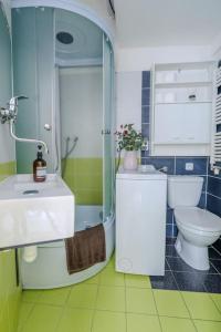 Beautiful New Town Apartment