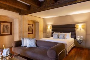 Junior Suite room in Hospes Palacio de San Esteban