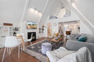 Cabin Allswell - Beaver Lake A-Frame - Sleeps 8