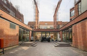 Riverside Apartment In The Heart of Old Town