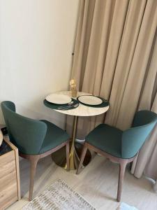 Chic and Cozy Studio