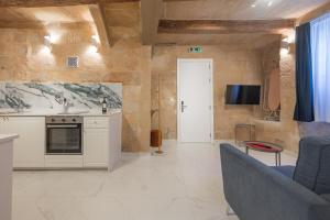 Palazzo Stella Ground Floor Studio by Vallettastay
