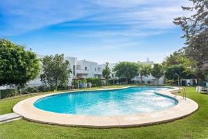 Panoramic Sea View Apartment with Pool