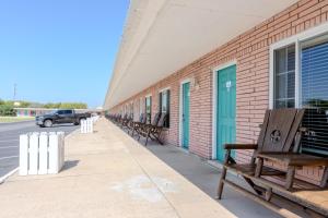 Shark Reef Resort Motel & Cottages