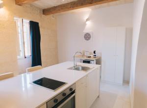 Palazzo Stella First Floor Studio by Vallettastay