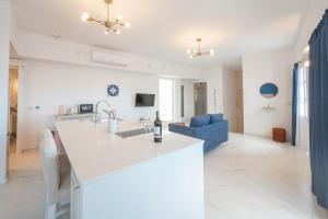 Palazzo Stella Penthouse with Jacuzzi by Vallettastay