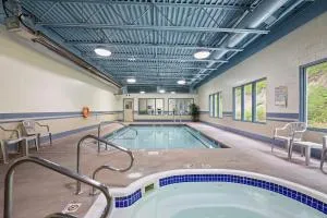 Glenwood Inn & Suites - Ione