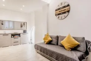 Casa Vaticano di Simone&Alessio - Stazione San Pietro