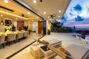 "BS Villa", 5BR, Seaview, 5 min to Patong Beach
