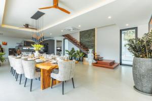 "BS Villa", 5BR, Seaview, 5 min to Patong Beach