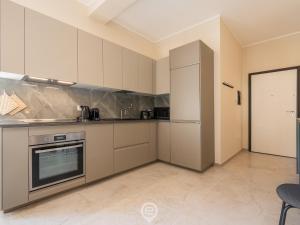 Artful Modern Escape img1