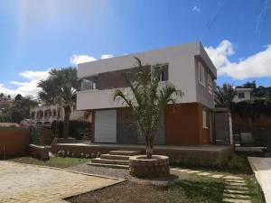 Maison avec piscine à Ambatobe