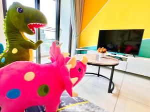 LEGOLAND ELYSIA PARK 2 BEDROOM with Luxe Pool Cozy Stay