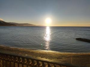 BALCON PLAYA Y PISCINA Velimar PONDOS