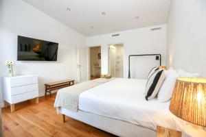 Green Essence Duplex in Faro by Mishas Place