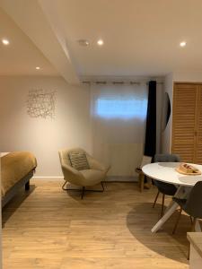 Appartements Studio equipe Le Chasseland : photos des chambres