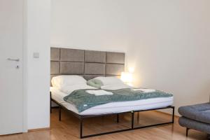 Amazing 2BR Shared Apt Only 7 Min to Wiener Stadthalle